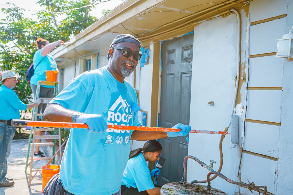 Habitat Neighborhood Enhancement Volunteer